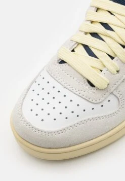 Diadora MAGIC BASKET MID UNISEX - Sneakers Hoog 11 Diadora MAGIC BASKET MID UNISEX - Sneakers Hoog -Herenkleding Verkoopwinkel 0e8d90b3d36d477c91081916895a79da