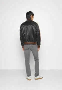 J.Lindeberg EAGLE VARSITY JACKET - Bomberjacks -Herenkleding Verkoopwinkel 3df38d81689f45b893d52e26a379294f