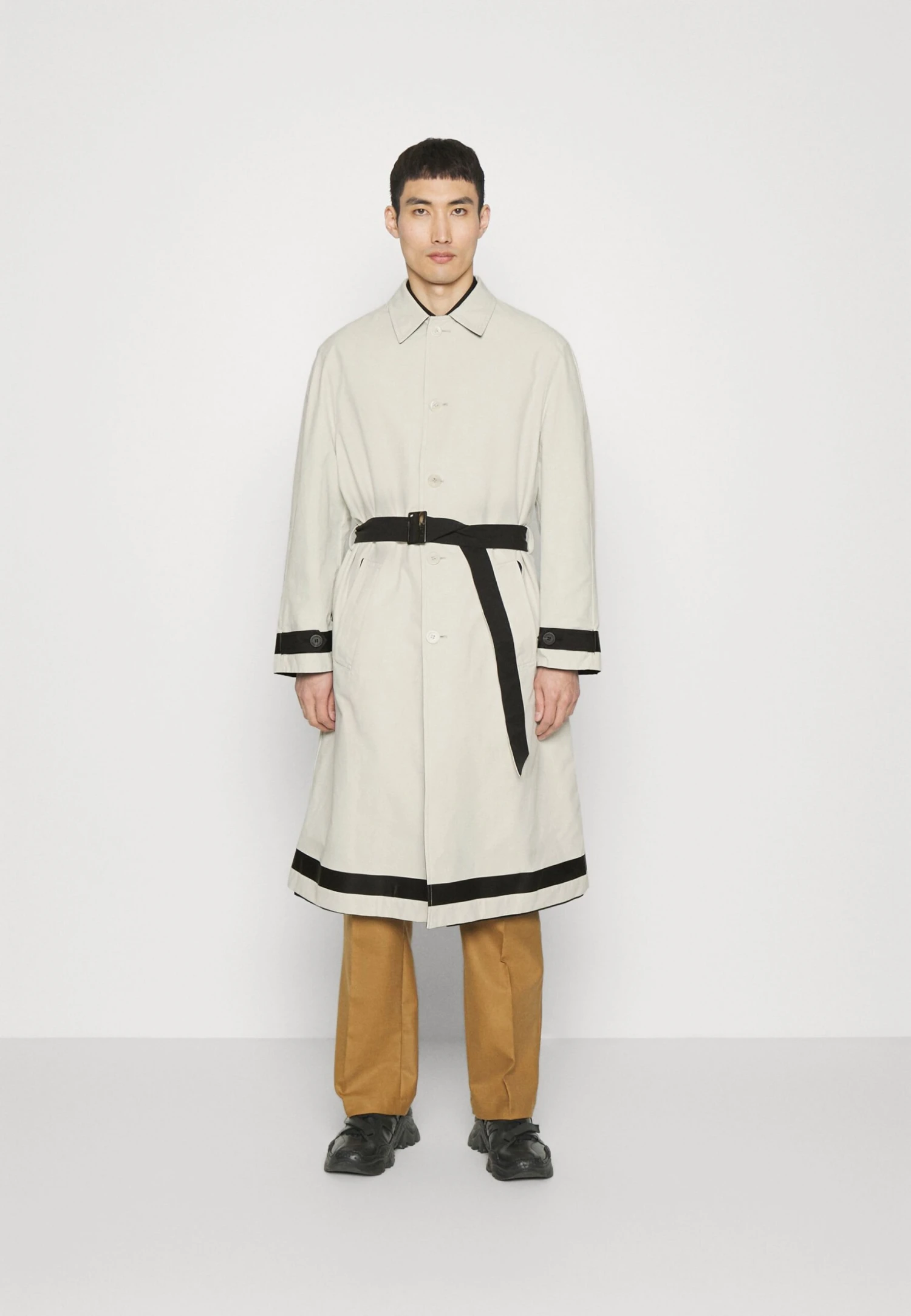 Neil Barrett REVERSIBLE - Trenchcoat 3 Neil Barrett REVERSIBLE - Trenchcoat