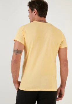 SLIM FIT CREW NECK - T-shirt Print -Herenkleding Verkoopwinkel 73c07f58bf534469ac8dc1a4ad2277df