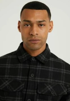 STRYKE.L PICCA - Jas -Herenkleding Verkoopwinkel 8c8c48aa34a8428da8dc416afae5f756