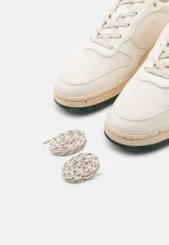 Clae MALONE LITE UNISEX - Sneakers Laag -Herenkleding Verkoopwinkel 90057fffb47b46db90299f5798c2b456