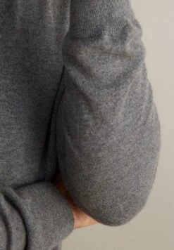 RUNDHALS - Trui -Herenkleding Verkoopwinkel 9273b1f1acbb431791defa07453f3407