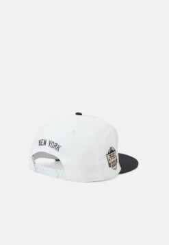 NEW ERA WHITE CROWN PATCHES FIFYI® - Pet