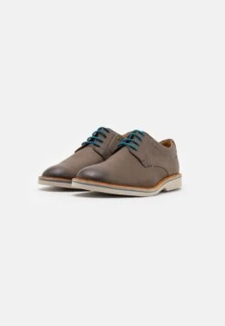 Clarks ATTICUS - Sportieve Veterschoenen