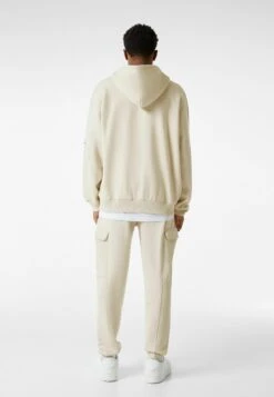BERSHKA PLUSH - Cargobroek -Herenkleding Verkoopwinkel c88de1dbb200457d95bccef9d300eb02