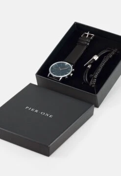 Pier One SET - Horloge -Herenkleding Verkoopwinkel e3698392312245d48955706d88c064dc