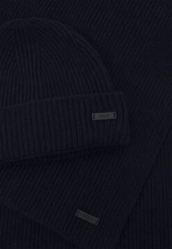 Boss FANTASTICO UNISEX SET - Sjaal 9 Boss FANTASTICO UNISEX SET - Sjaal -Herenkleding Verkoopwinkel ebd334fc9d1445f3ae43cef6091973c7