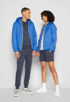 Nieuwkomers -Herenkleding Verkoopwinkel ed4f335fb7d44d61a59479fd2f13536e