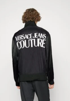 Versace Jeans Couture CRINKLE - Korte Jassen -Herenkleding Verkoopwinkel fe09e95e28864a7e8c9aa1a944d54184