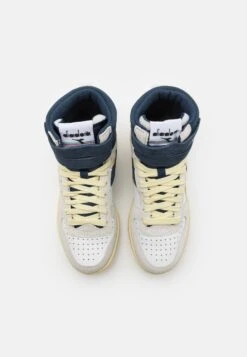 Diadora MAGIC BASKET MID UNISEX - Sneakers Hoog 9 Diadora MAGIC BASKET MID UNISEX - Sneakers Hoog -Herenkleding Verkoopwinkel ff9e748ba65c458f9c047d3e256e0402